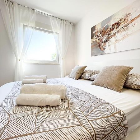 Holiday Star Apartment تروغير المظهر الخارجي الصورة