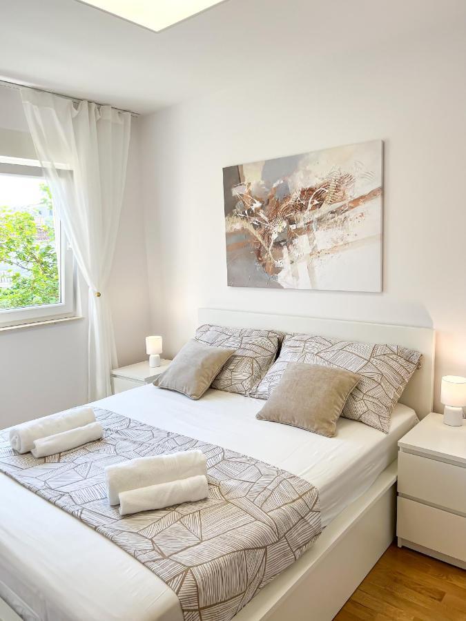 Holiday Star Apartment تروغير المظهر الخارجي الصورة