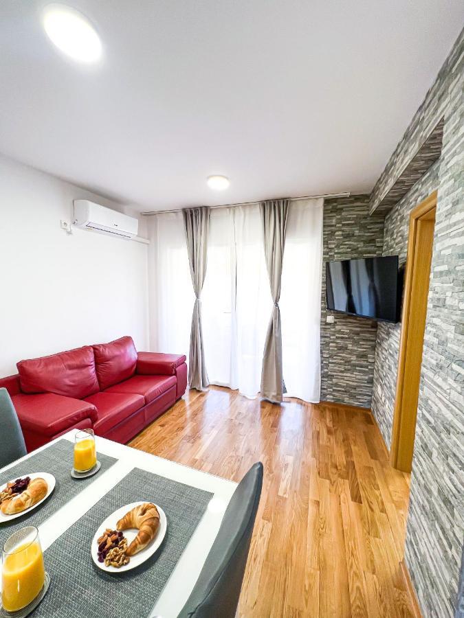 Holiday Star Apartment تروغير المظهر الخارجي الصورة