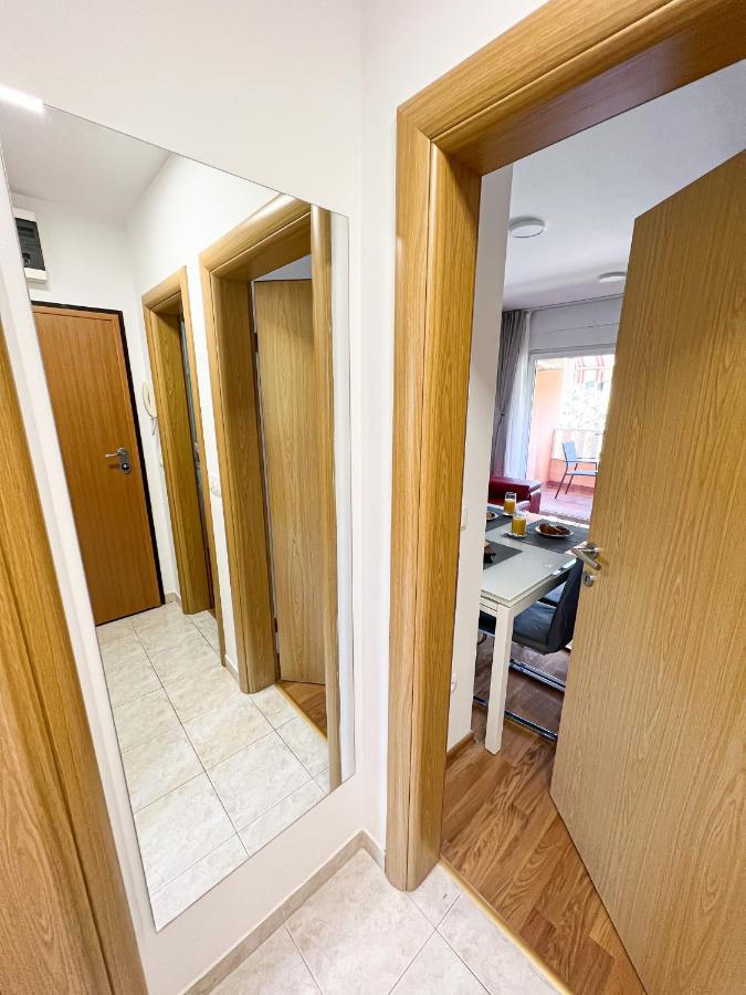 Holiday Star Apartment تروغير المظهر الخارجي الصورة