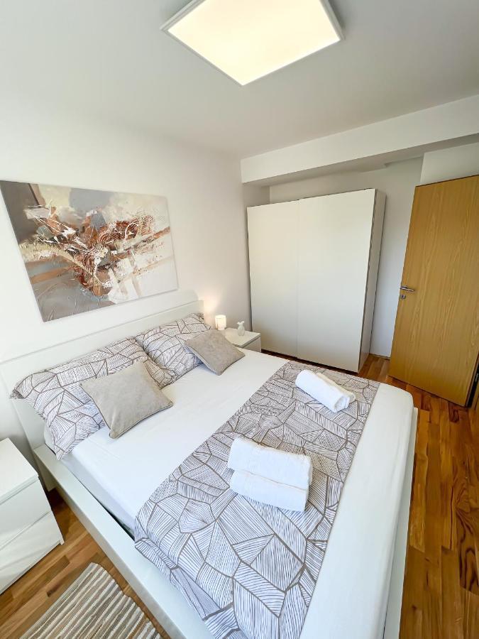 Holiday Star Apartment تروغير المظهر الخارجي الصورة
