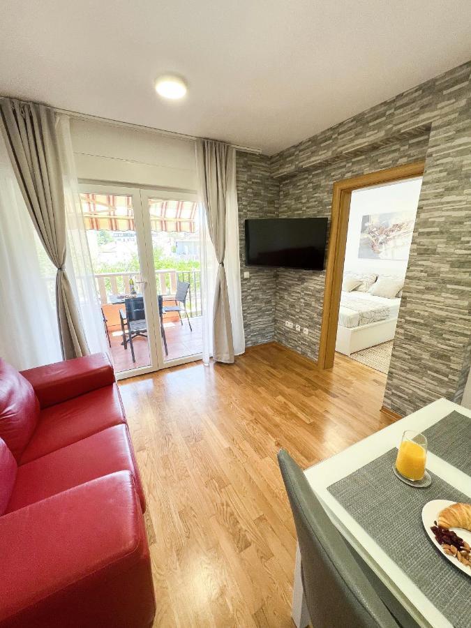 Holiday Star Apartment تروغير المظهر الخارجي الصورة