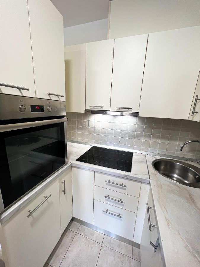 Holiday Star Apartment تروغير المظهر الخارجي الصورة